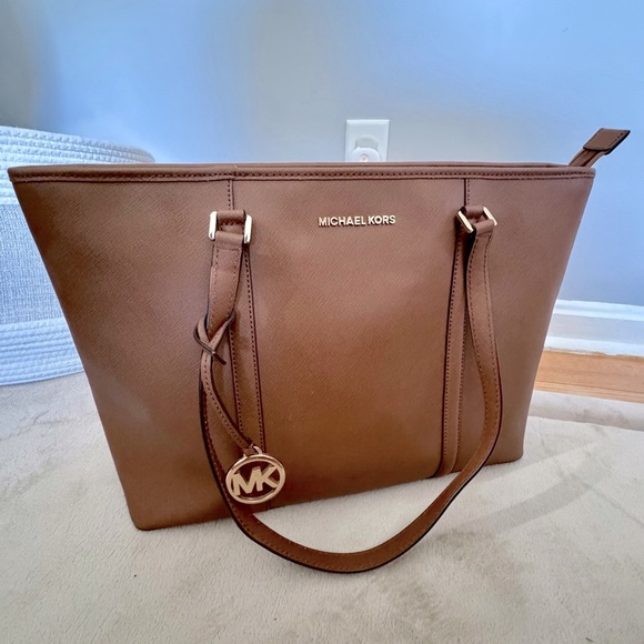 Michael Kors Tan Tote Bag - Picture 1 of 8
